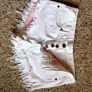 Free People white shorts 🥳🌺🌞